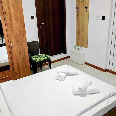 Хостел Guesthouse1 Karma369