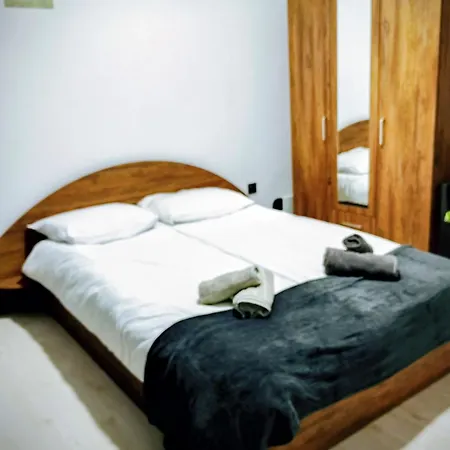 Хостел Guesthouse1 Karma369