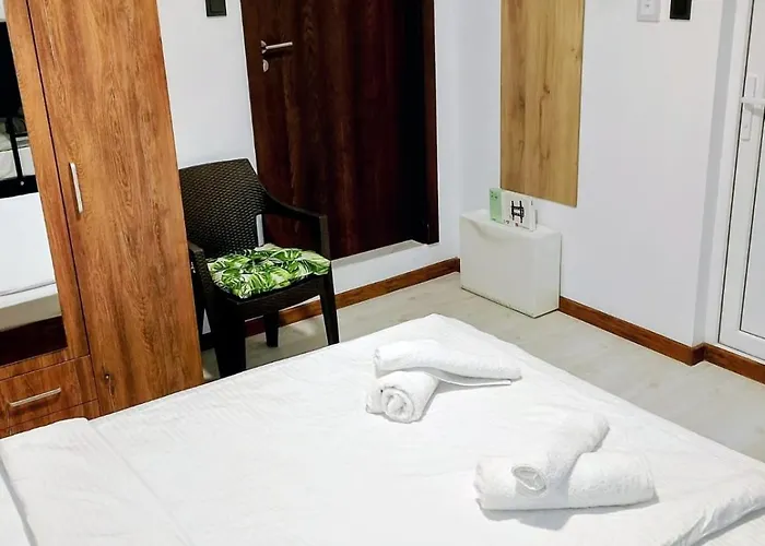 Hostal Guesthouse1 Karma369